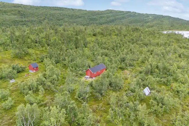 Hytte sett fra en annen vinkel
