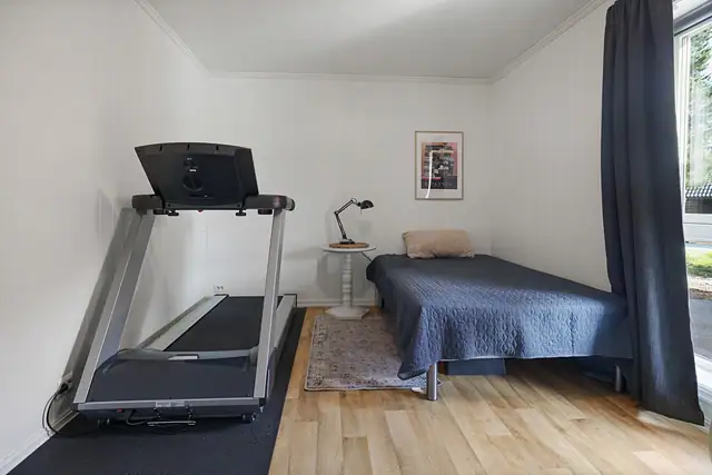 Soverom i 1. etasje, som i dag benyttes som trimrom.